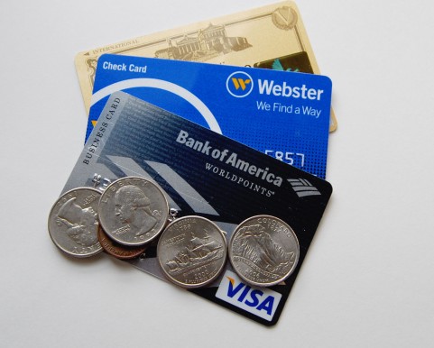 財布 革 カード収納が多い